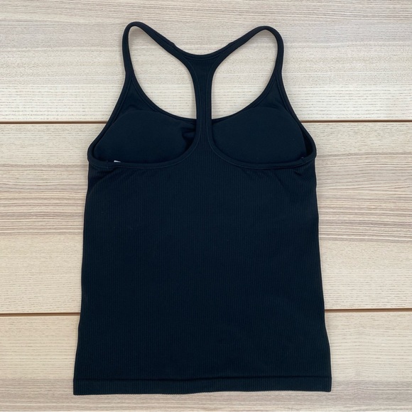 Athleta Renew Built-In Bra Tank - Size M - Picture 4 of 8